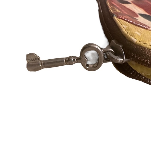 Fossil Bag - Picture 4 of 4